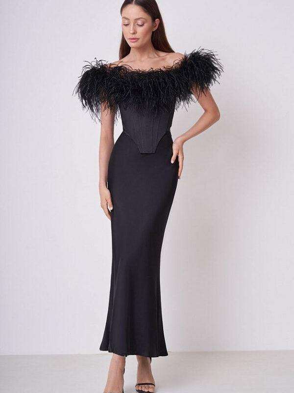 Black Feather Off-Shoulder Bandage Set 3