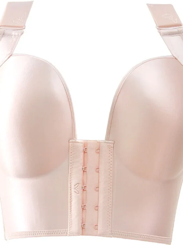 Queen’s seamless Back Fat Control Bra