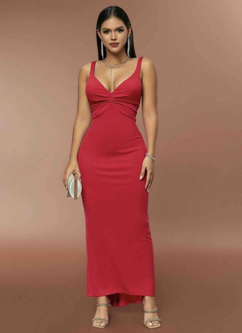 shapeminow Sweetheart Ruched Drop Back Chain Dress2 | ShapeMiNow is your go-to store for all kinds of body shapers, dresses, and statement pieces.